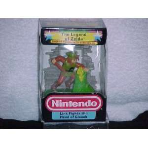   of Zelda Trophy Figure   Link Fights the Head of Gleeok: Toys & Games