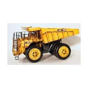  Cat Earth Mover Dump Truck 21: Toys & Games