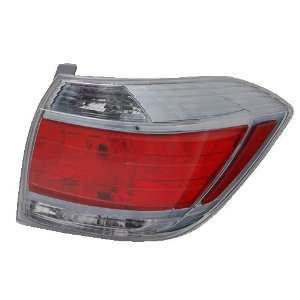  TYC 11 6355 01 Toyota Right Replacement Tail Lamp 