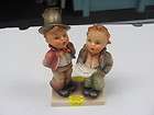 HUMMEL FIGURINE DUET #130 61 TM2 GERMANY FULL BEE 51/4 INCHES NO 