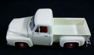 1953 Ford F 100 Pick Up Truck DIE CAST 1:18thSCALE  