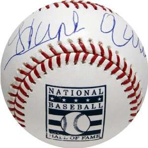  Hank Aaron Autographed Hall of Fame Logo Baseball: Sports 