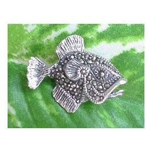    New Sterling Silver Detailed Marcasite Fish Pin Brooch: Jewelry