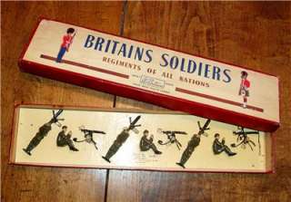 BRITAINS, MACHINE GUN SECTION & Guards Bandsmen, MINT  