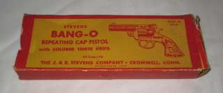 1938 STEVENS CAST IRON BANGO CAP GUN NM/MINT IN ORIGINAL BOX !  