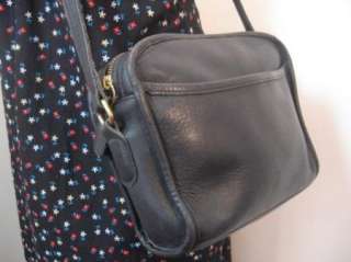 Vintage COACH Black Leather Sling Bag Purse Tote Auth 9087  