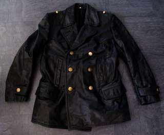 Physical description  This leather jacket is in outstanding state for 