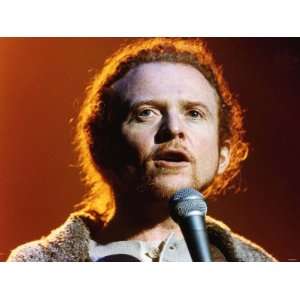  Mick Hucknall Lead Singer of Simply Red in Concert 