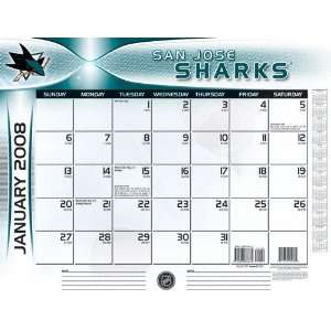  San Jose Sharks 2008 Desk Calendar: Sports & Outdoors