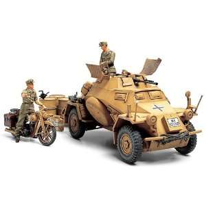   Leichter Panzerspahwagen 4X4 Sd.Kfz.222 Afrika Korps Kit: Toys & Games