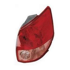  2003 Toyota Matrix Rear Tail Light Lamp RIGHT: Automotive