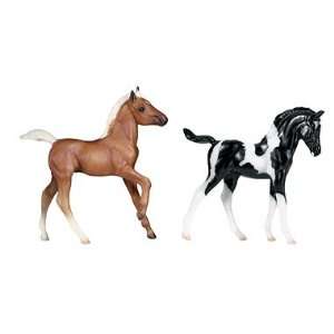    Breyer Classics Dark Palomino & Black Pinto Foals Toys & Games
