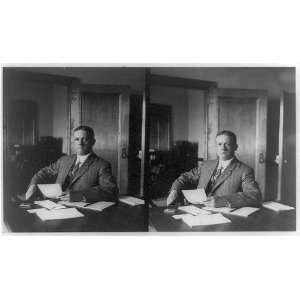    Earl Rogers,seated,desk,American trial lawyer,c1911