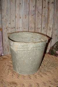 Vintage Metal Bucket Pale C12  