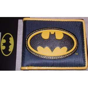  DC Comics BATMAN Logo Vintage Bi Fold WALLET Everything 
