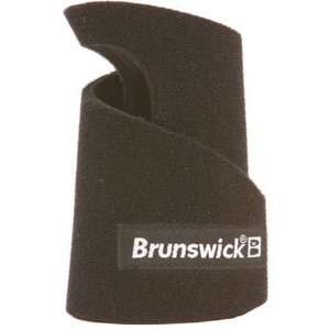    Brunswick Neoprene Wrist Support Right Hand: Sports & Outdoors