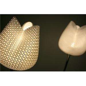  tulip.mgx large rippled table lamp by materialise