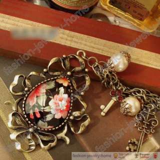 Retro Bronze Royal Luxury Beautiful Red Flower Key Pendant Necklace 