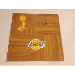  Los Angeles Lakers LAMAR ODOM Signed Autographed Logo 
