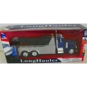   11 Inches Long Peterbilt 379 Tow Truck in Color Blue: Toys & Games