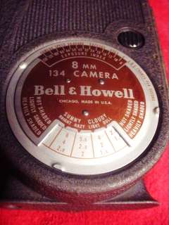 ANTIQUE 1939 BELL & HOWELL No. 134 8mm MOVIE CAMERA  