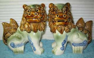   China Porcelain Chinese Oriental Asian Foo Dog Lion Set Pair  