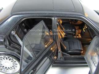 Mercedes Benz 190E 2.3 16V out & in black 1:18 LED Light 19 real alu 