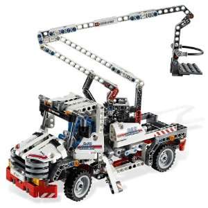  Lego technic bucket truck 593 pcs style#8071 Toys & Games