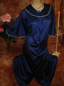 Elegant Midnite Blue LORRAINE Vtg Nylon Sweeping Nightgown M L XL 
