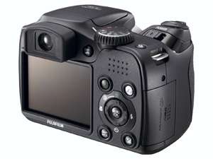 FujiFilm FinePix S5700 Digitalkamera (7 Megapixel, 10 fach opt. Zoom 