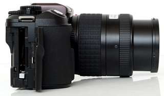 Olympus EVOLT E 300 8.0 MP Digital SLR Camera   Black Body only 