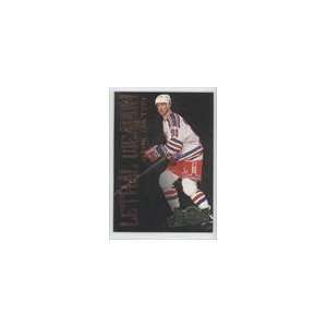   Metal Universe Lethal Weapons #6   Wayne Gretzky: Sports Collectibles