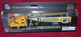 GREEN BAY PACKERS SB 45 NFL FOOTBALL 180 REPLICA DIE CAST TRACTOR 