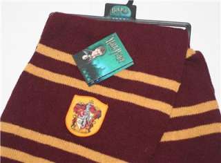 HARRY POTTER GRYFFINDOR CREST Lambs Wool SCARF SCARVES New with Tag